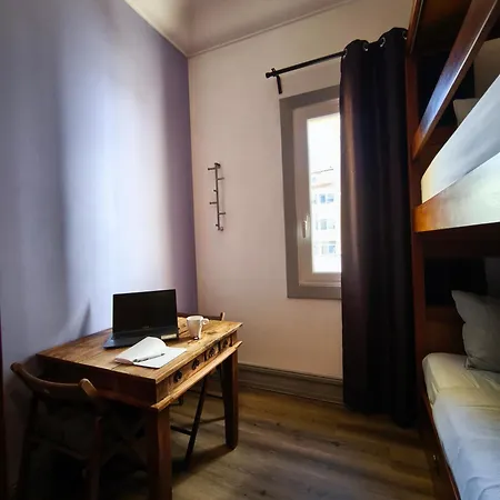 Hostel Ey
