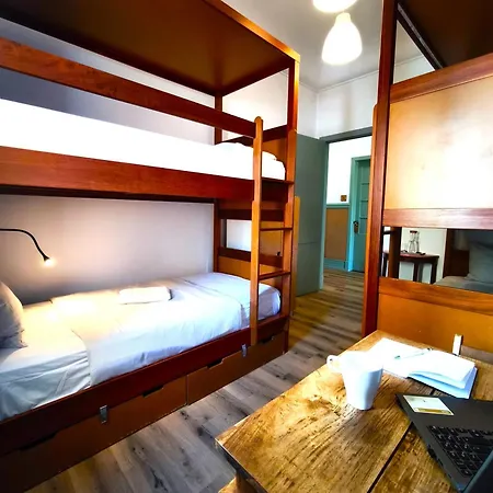 Ey Lisbon Guesthouse Hostel *