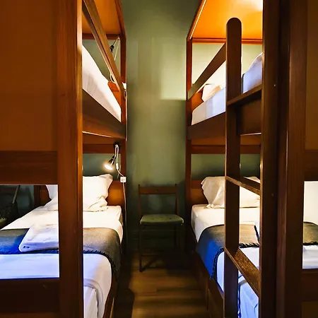 Ey Lisbon Guesthouse Гостевой дом Лиссабон