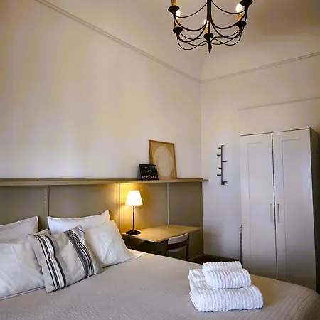 Ey Lisbon Guesthouse Лиссабон