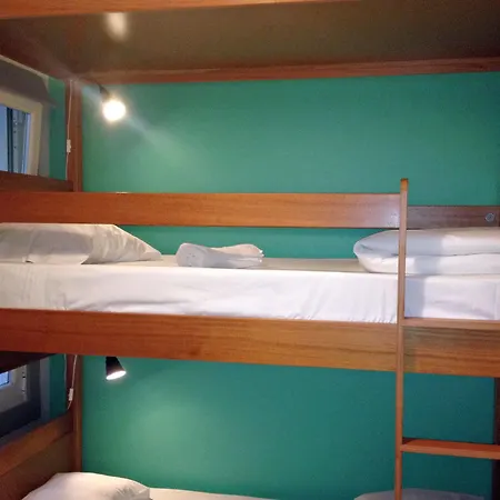 Ey Lisbon Guesthouse Лиссабон