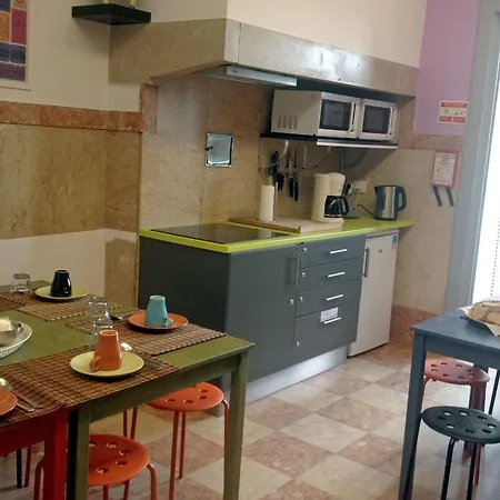 Гостевой дом Ey Lisbon Guesthouse Лиссабон